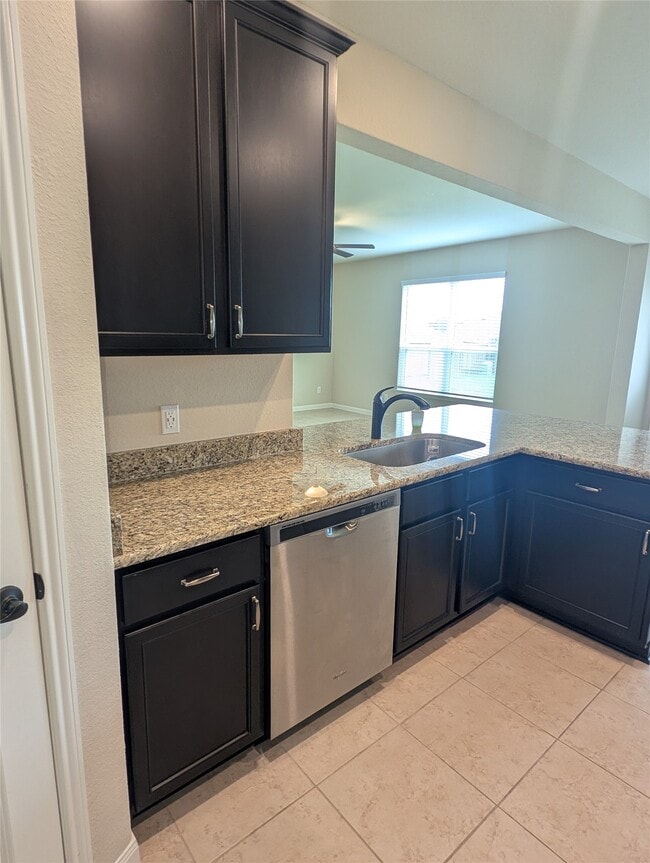 Building Photo - 21210 Echo Manor Dr
