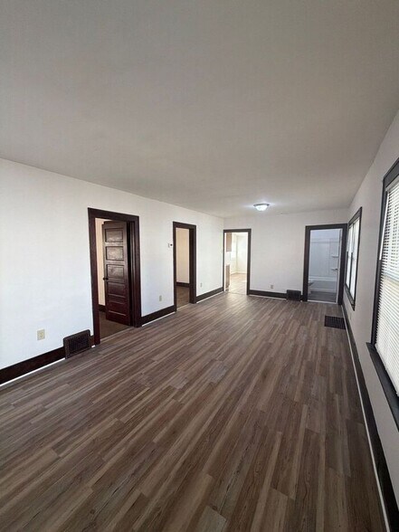 Building Photo - 780 Northfield Rd