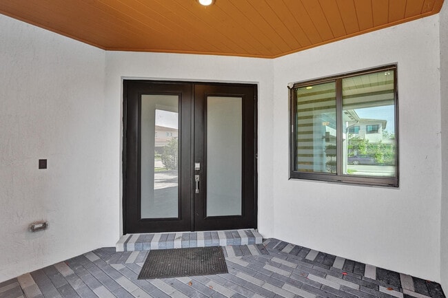 Building Photo - 10850 Oceano Wy