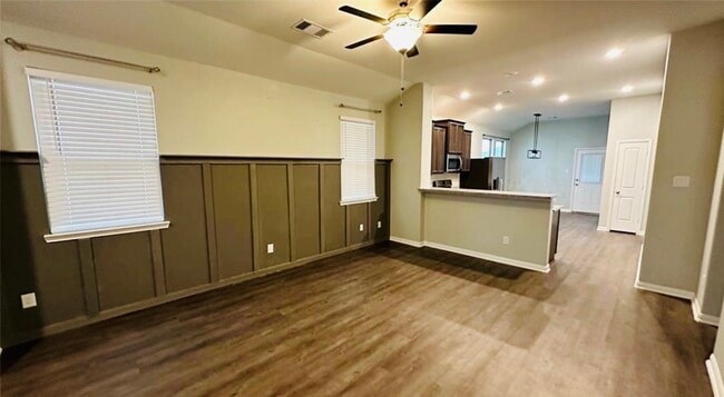 Building Photo - 14223 Grand Hls Dr