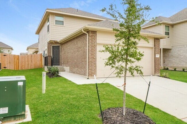 Building Photo - 2343 Applewhite Mdw