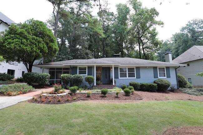 Building Photo - 6075 Harleston Rd NE