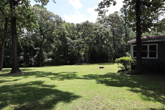Building Photo - 153 Woodway Dr