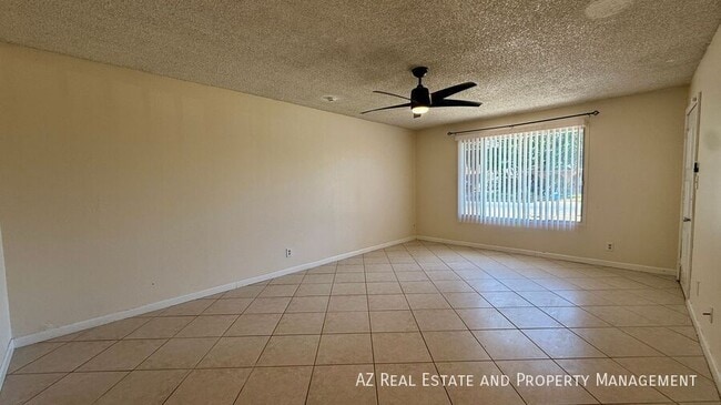 Building Photo - 4440 W Yucca St