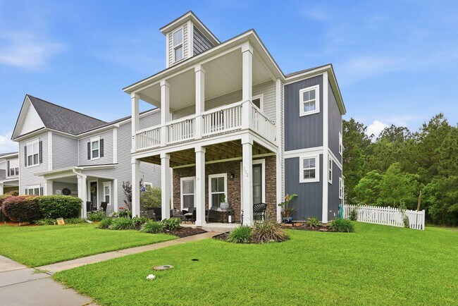 Building Photo - Like New Home For Lease in Rice Creek!