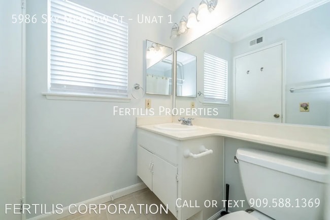 Building Photo - 5986 Sky Meadow St