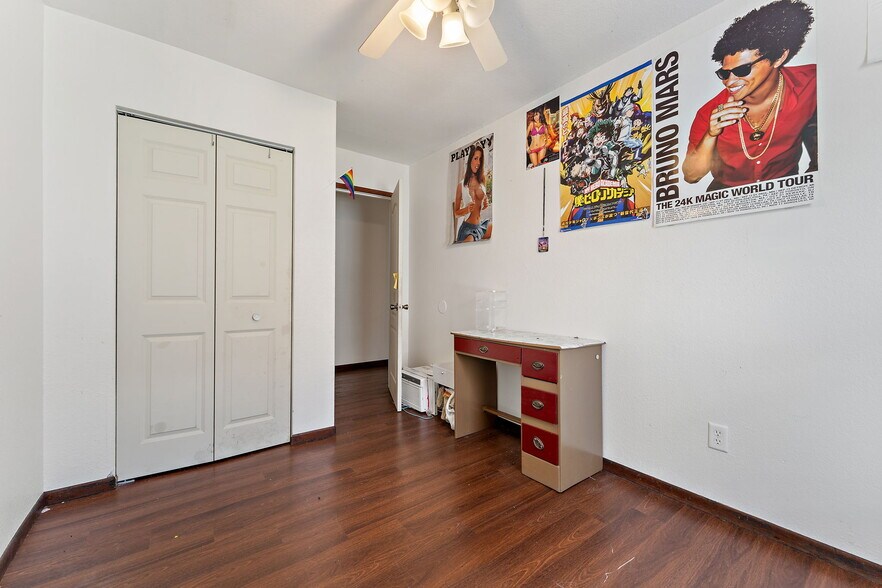 Building Photo - 3101 E 24th St