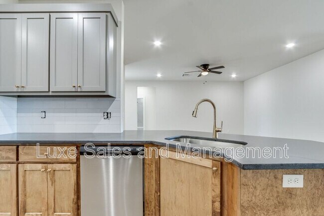 Building Photo - 8329 NW 163rd Ter