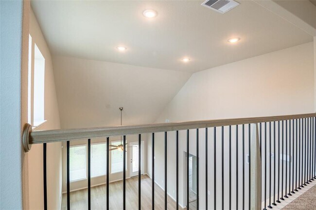 Building Photo - 12502 Llano Estacado Dr
