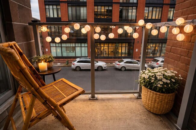 Building Photo - 1330 Wallach Pl NW