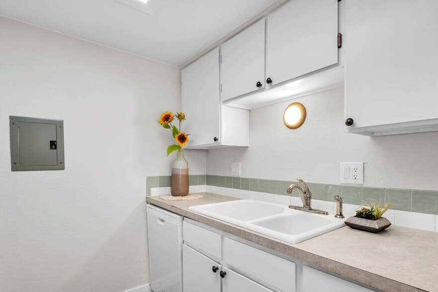 Building Photo - 12126 Melody Dr