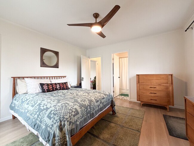 Building Photo - Spacious 2-Bedroom, 3-Bath Home in Spokane with Modern Comforts