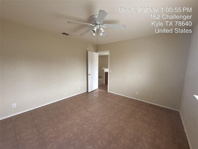 Building Photo - 152 Challenger