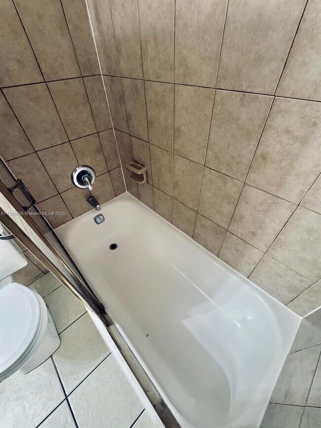 Building Photo - 3615 NE 167th St