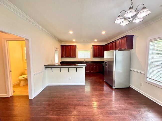 Building Photo - Welcome Home to Comfort and Convenience!