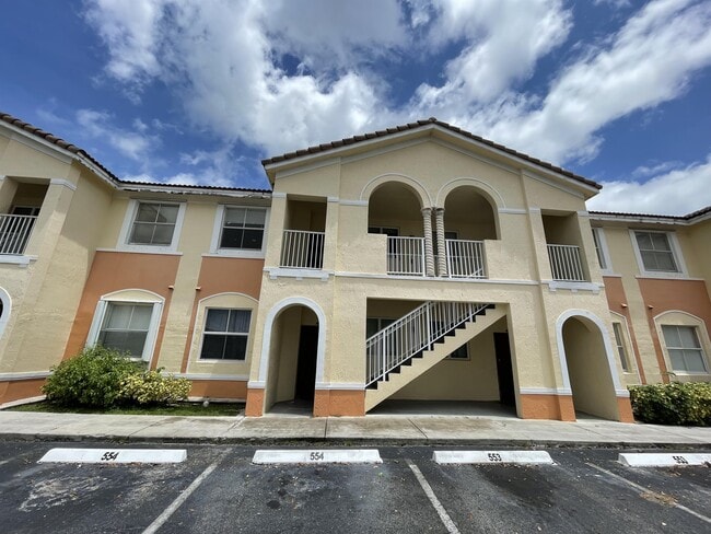 Building Photo - 2551 SE 16th Terrace