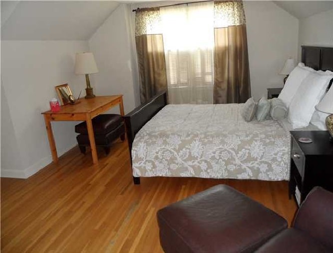 Master Bedroom Upstiars - 4400 Fair Meadow Rd S