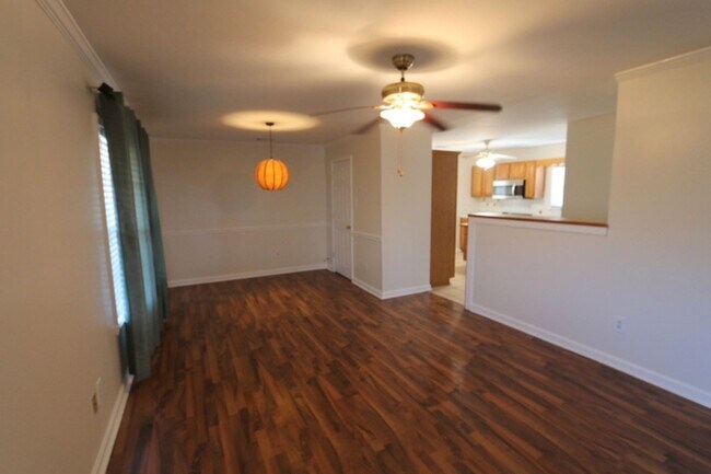 Building Photo - Quiet and Peaceful In the Country