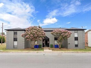 Building Photo - 1607 Mary K Ln