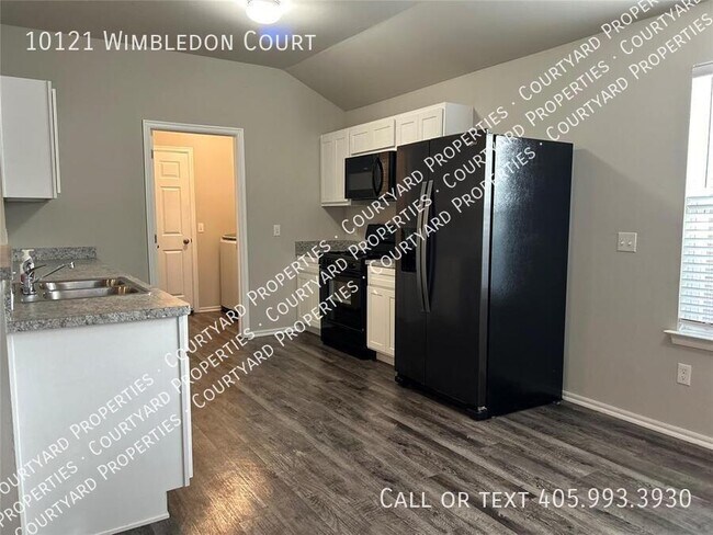 Building Photo - 10121 Wimbledon Ct