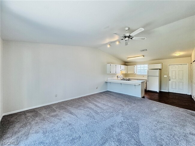 Building Photo - 19045 Holly Rd