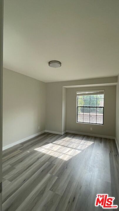 Building Photo - 923 Lotus Cir