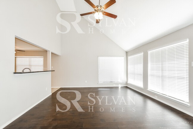 Building Photo - Life Just Got Better!