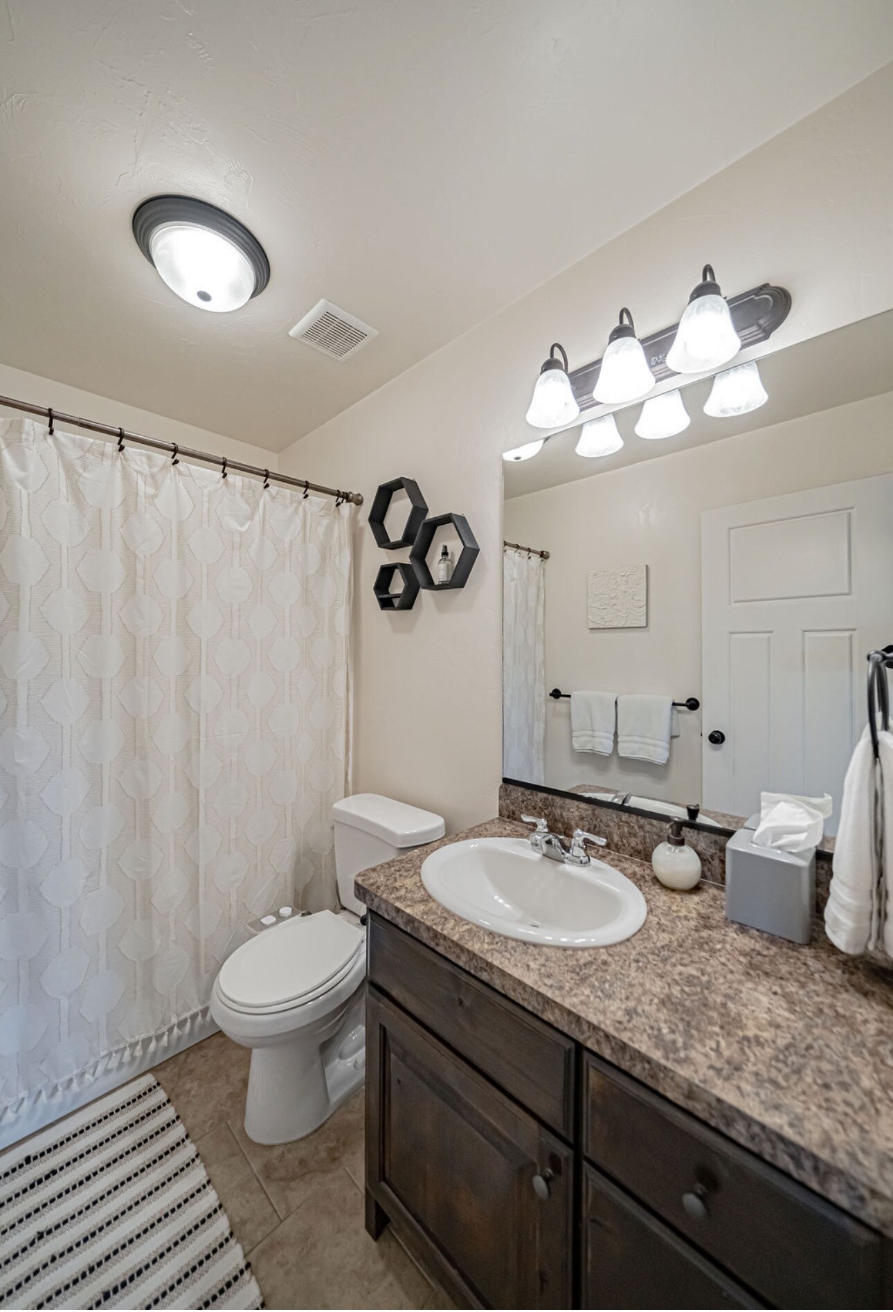Building Photo - 3853 Tradition Ct