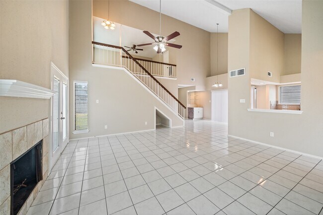 Building Photo - 2610 Lazy Spring Ct