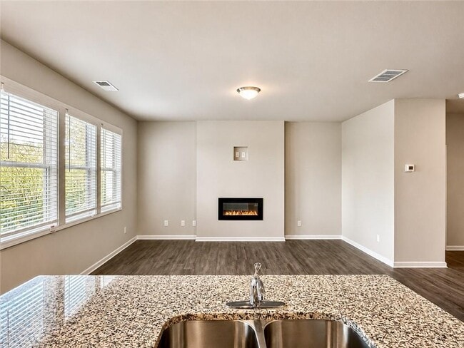 Building Photo - 123 Mill Pond Ln