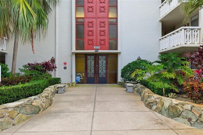 Building Photo - 2630 Pearce Dr