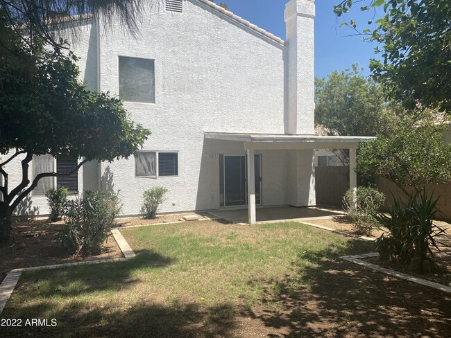 Building Photo - 1515 E Beacon Dr