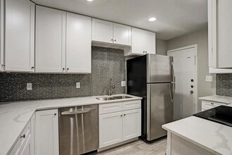 Building Photo - 12633 Memorial Dr