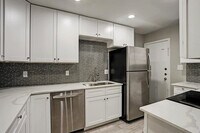 Building Photo - 12633 Memorial Dr