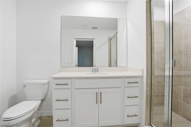 Building Photo - 15345 Grn Acrs Ave