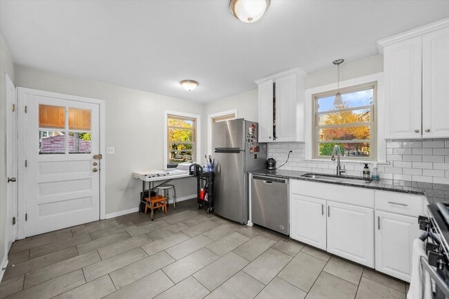 Building Photo - 5400 W Berteau Ave