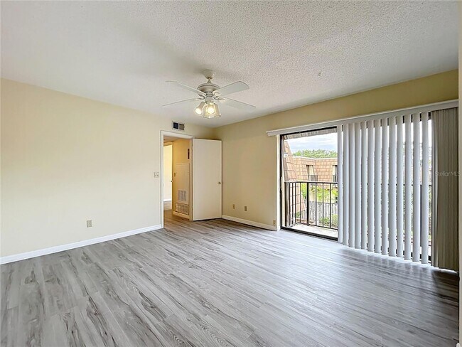 Building Photo - 5271 Coral Ct