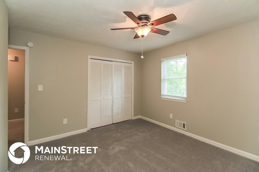 Building Photo - 7548 Colonial Ct