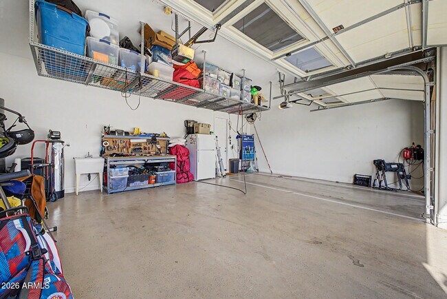 Building Photo - 5704 W Bent Tree Dr