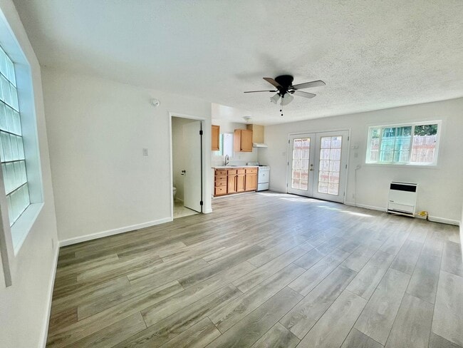 Building Photo - Freshly Renovated Studio with Yard & Mount...