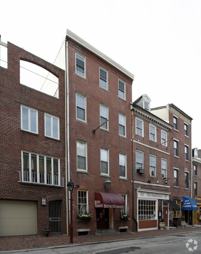 Primary Photo - 120 Lombard St