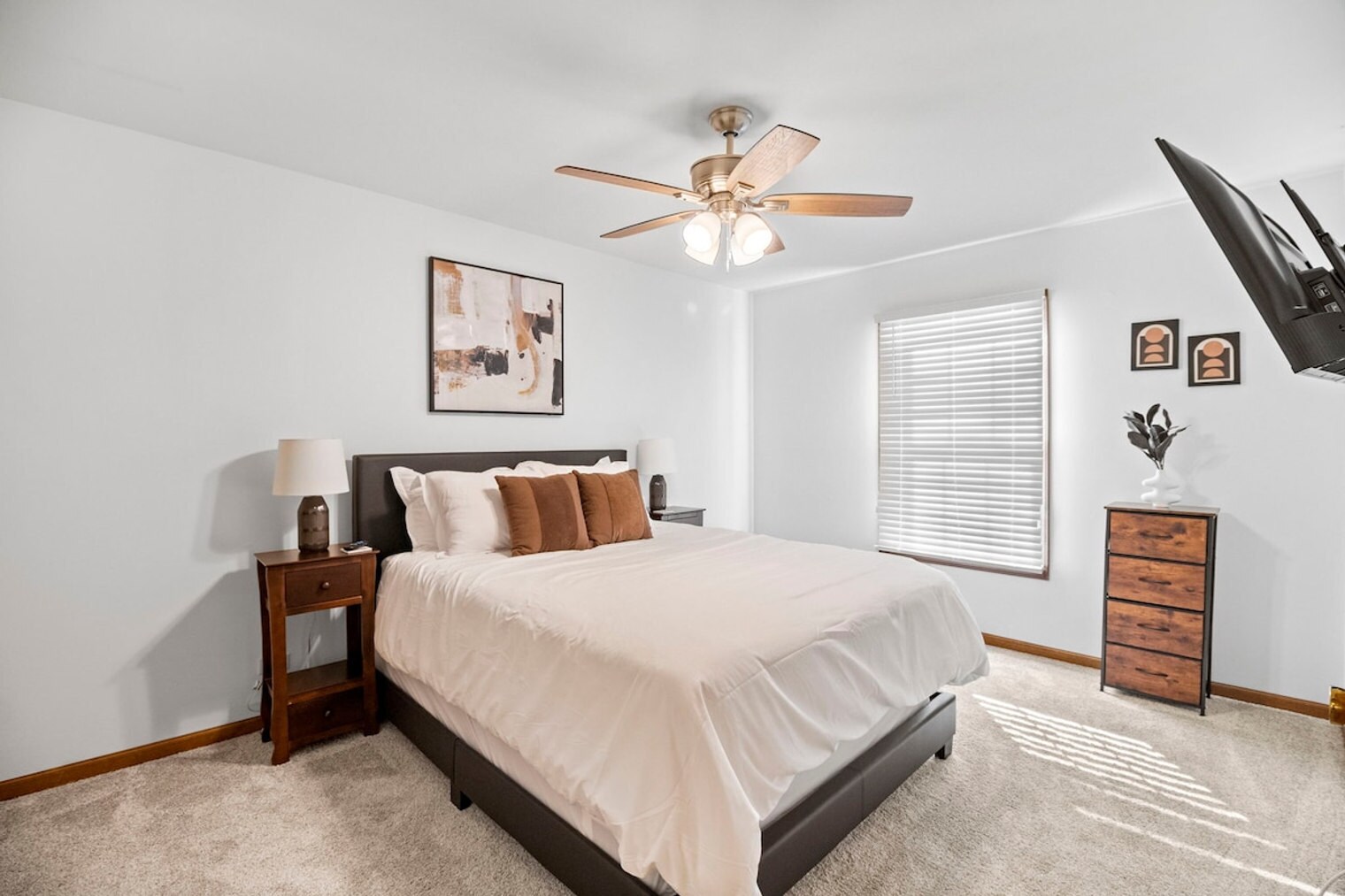 Building Photo - 308 Orchard Ln