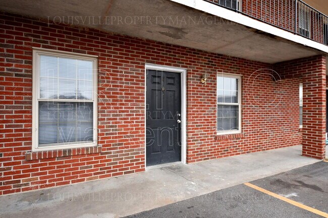 Building Photo - 160 W Blue Lick Rd