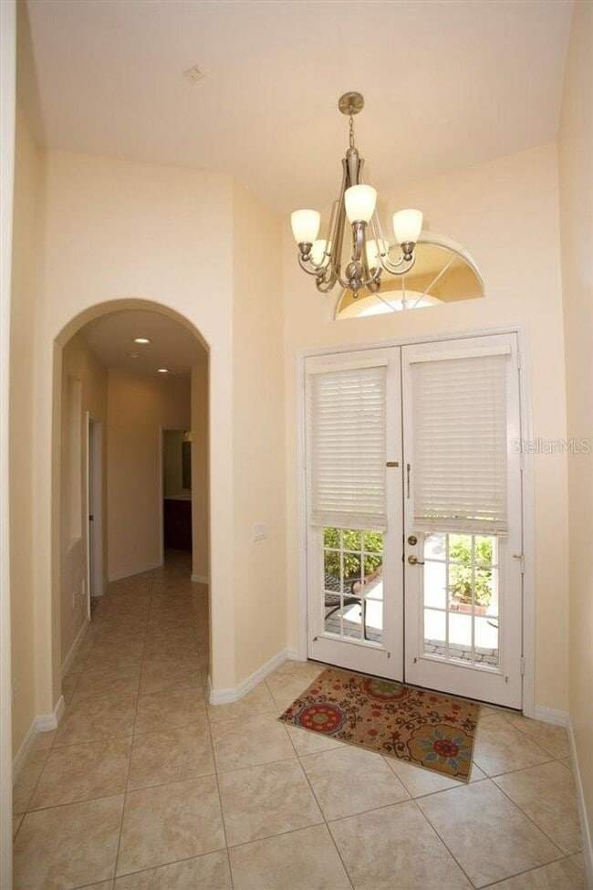 Building Photo - 3/2 single family home -Luxury living in Windermere