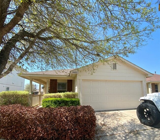 Building Photo - 14420 Cummins Way