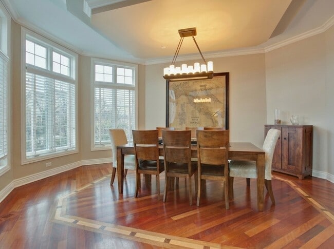 Building Photo - 7229 Roxbury Ct