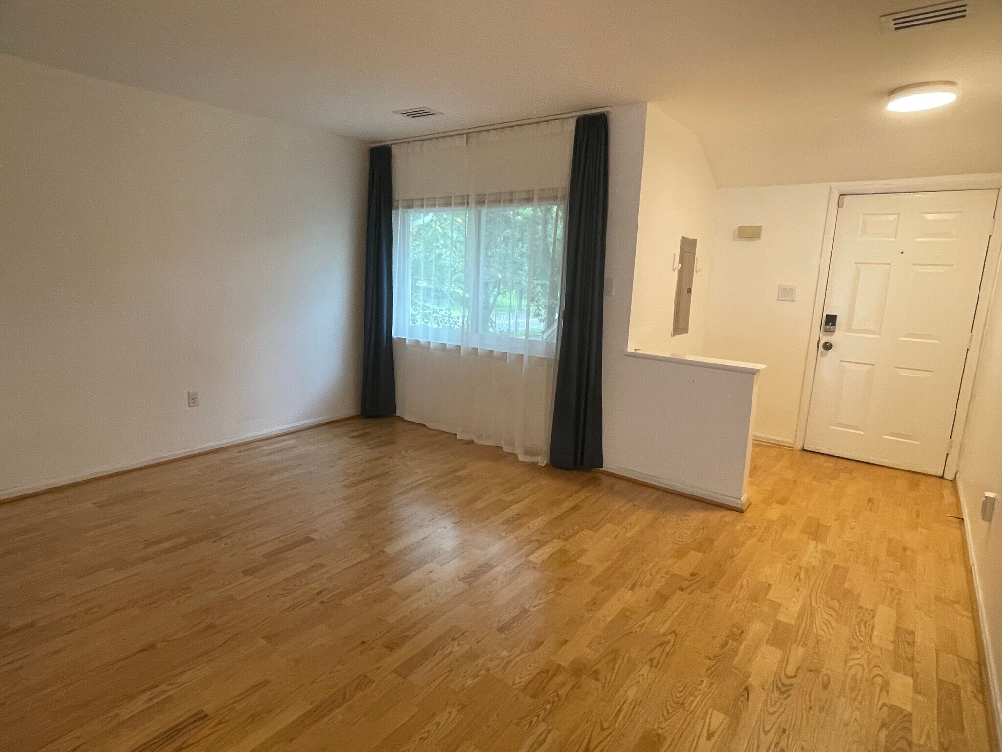 Building Photo - 18207 Leman Lake Dr