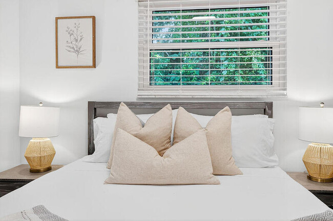 Building Photo - 9627 Althea Way