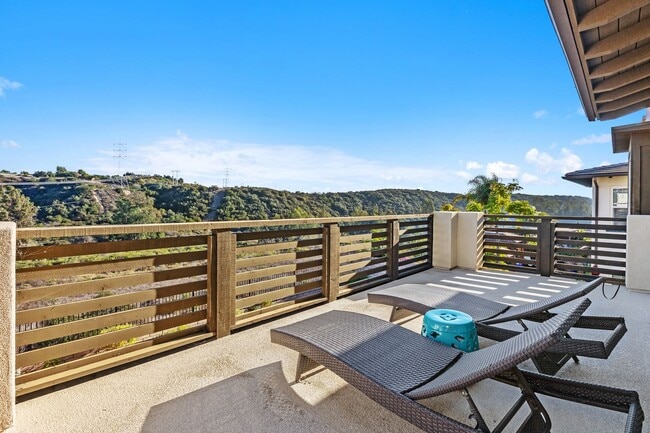 Building Photo - Beautiful 5 bedroom home in Heart of Carme...