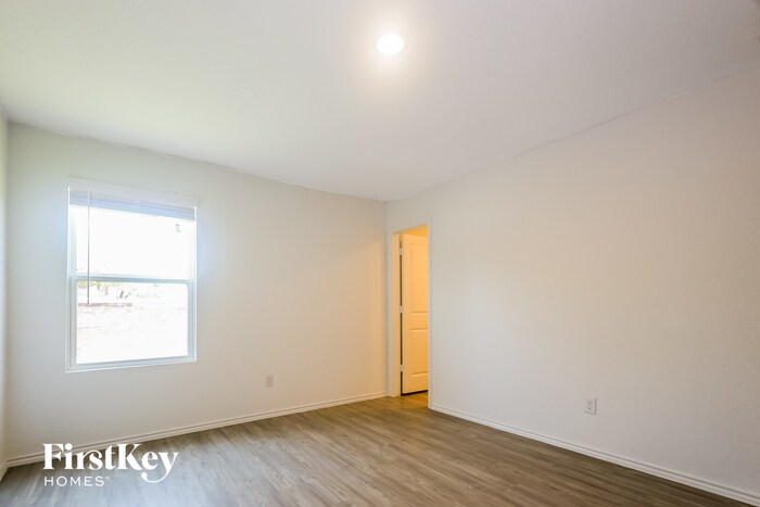 Building Photo - 1711 Morse Way